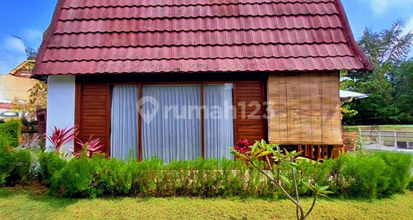 AMR-005.DNY | Unique Barn-Style House for Rent in Peguyangan Kaja, North Denpasar 1