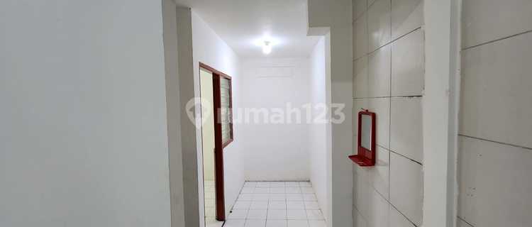 For Rent: House in Taman Palem, Behind Kristoforus School, West Jakarta 1