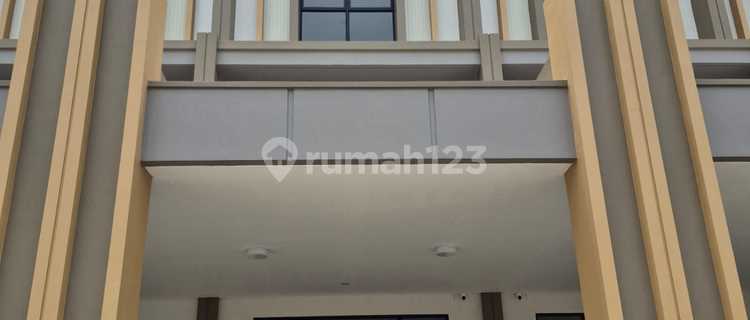 For Rent New Cheap Ruko Ilago Scientia Gading Serpong Facing Road Suitable For Cafe, Restaurant, Clinic, Pet Shop, Showroom, Tutoring Center, Pharmacy, Etc. 1