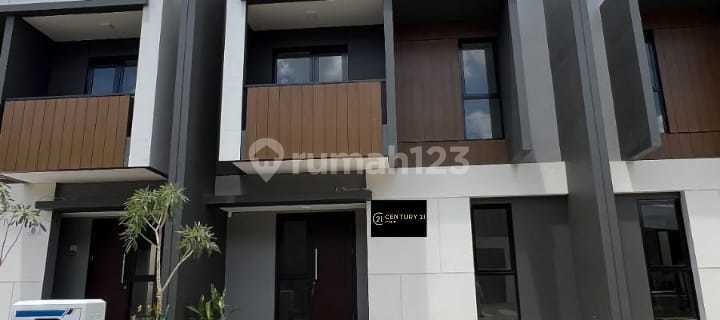 Dijual Rumah 2 Lantai Siap Huni di Sumarecon Crown Gading Bekasi 1