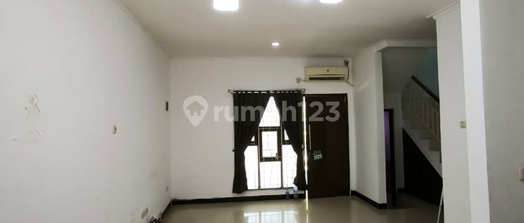 For Rent: Nice and Comfortable House with a Strategic Location in Metland Cakung 1