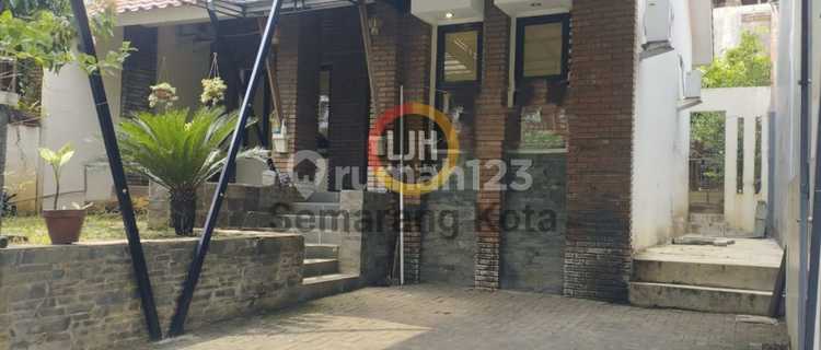 Rumah siap huni di Villa Pinus 1