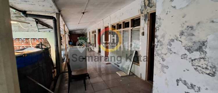 The building is suitable for an office on Imam Bonjol Street. 1