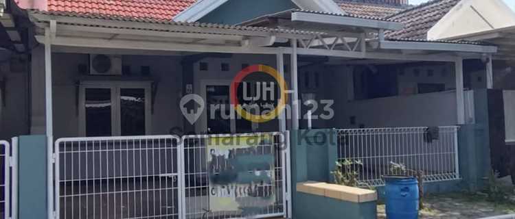 Rumah siap huni di Graha Padma 1