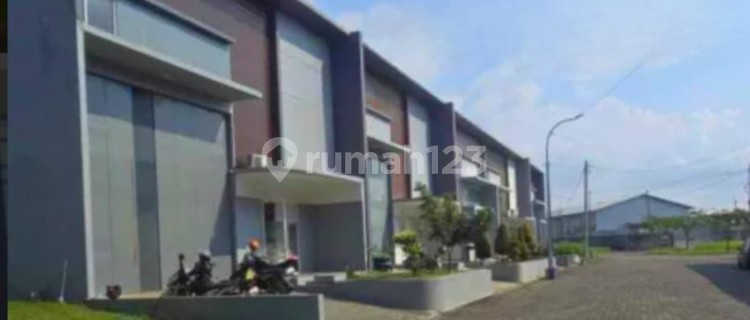 Gudang Kawasan Industri Bsb City Kota Semarang Gudang di Kawasan Taman Industri BSB City Semarang, Jl. Rm Hadi Soebeno, Jatibarang, Mijen, Kota Semarang, Jawa Tengah, Indonesia, 50219, Semarang Barat 651.0 m² Semi Furnished HGB 1