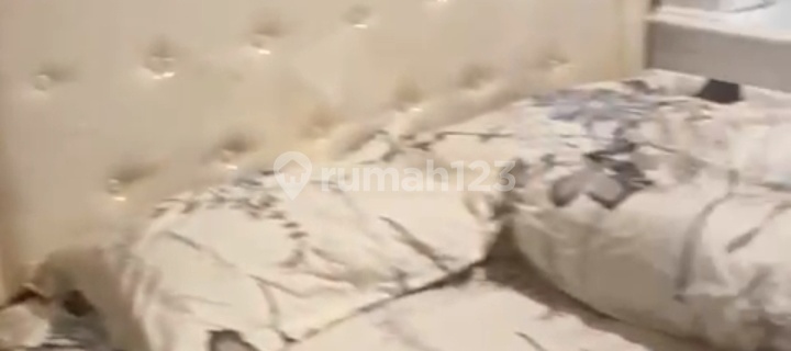 Louise Kiene Apartment, Pemuda Street, Semarang City, 2-Bedroom Apartment, Furnished 1