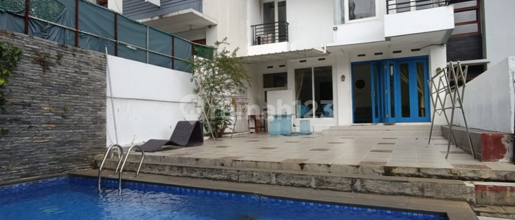 Residential Home and Daily Rental Investment. (Swimming Pool, Furnished) 1