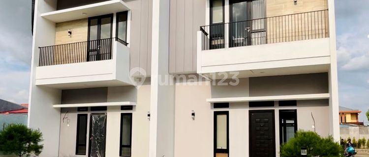 Two-Story House In Minasa Upa 1