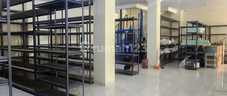 Strategic House, Ready to Occupancy, Lamper Kidul Area, Semarang - 11058 1