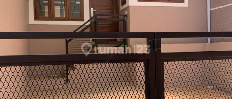 House in Kamarung North Cimahi, New Building Near the City Center 1