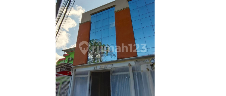FOR SALE: NICE SHOPHOUSE WITH STRATEGIC LOCATION IN KEDIRI, TUBAN, BADUNG - BALI 1