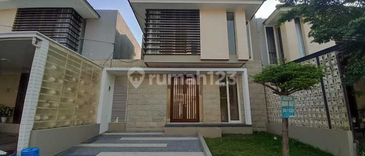 Luxury House Cirebon, Strategic Location, Freehold Certificate 1