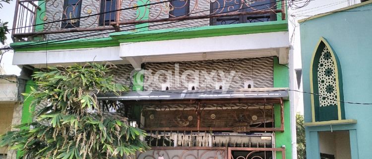 Two-Storey House Business Design in Pps Manyar, Gresik 1