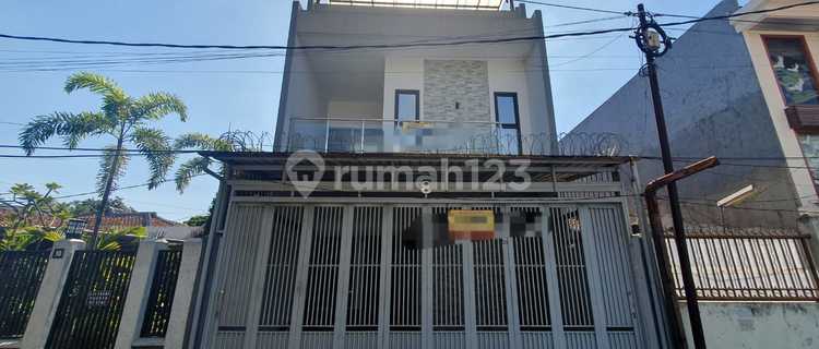 Over Kontrak Rumah 2,5 Lt Nyaman Dan Minimalis-di Daerah Nawawi Sudirman Siap Huni 1