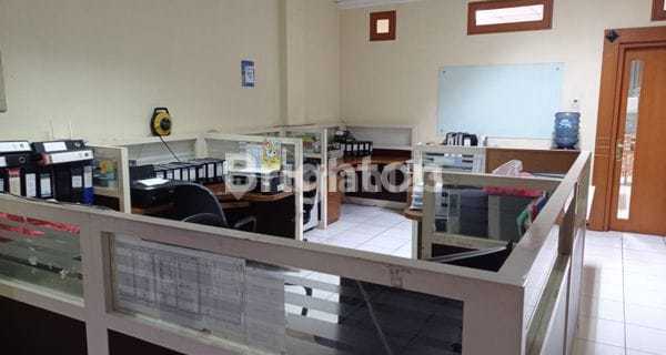 4-Story Shophouse for Rent in Puri Kencana, Kambangan, West Jakarta 1