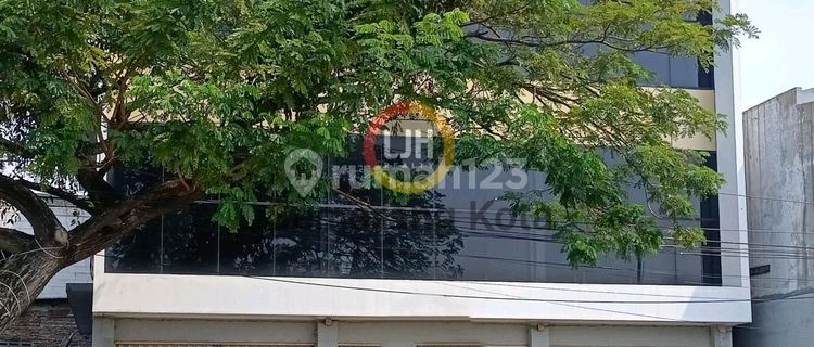 Shop House on Tentara Pelajar Street 1