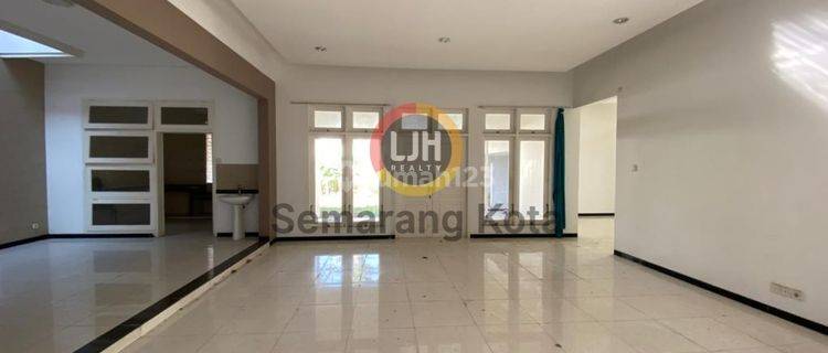Rumah di jalan Taman Maluku 1