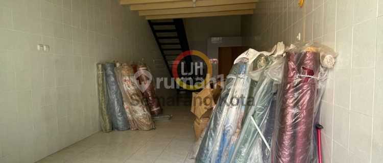 Ruko siap pakai di Gang Baru 1