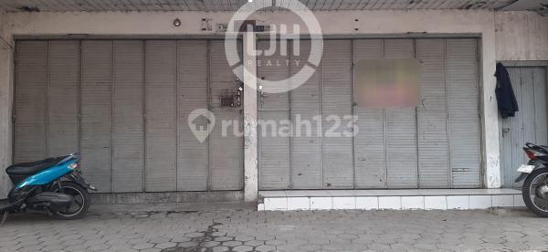 Shop House in Weleri 1