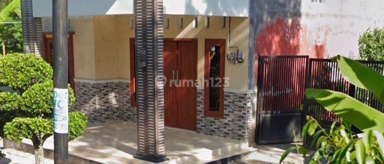 Rumah Bagus Dekat Sport Center Dan Jalan Raya Cilacap Jogja  1