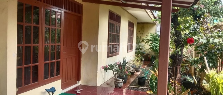 Good Title Deed House, Cilacap City Center, Near Police Station and RSI Fatimah. 1