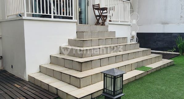 For Sale Ready-to-Occupy House Located in Amethyst PHG Gading Serpong 1