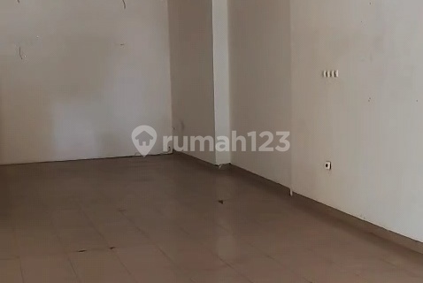 Ruko Siap Pakai Letak Strategis Di Tengah Kota 1