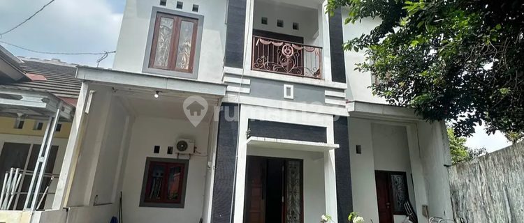 Rumah 2 Lt Posisi Pojok di Villa Mas Banyumanik Dekat Terminal 1