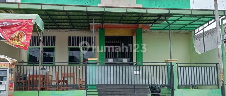 Active Women's Boarding House on Jl. Subali Raya, Krapyak, West Semarang 1