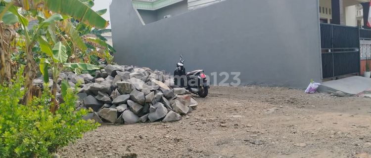 Empty Land Behind SMP 34 Semarang in Taman Pedurungan Tengah 1