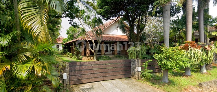 Villa Artistik di Grafika Utama Raya Gedawang 1