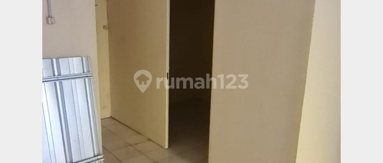 For Rent: Good Shop House in Palmerah Area, Central Jakarta 1