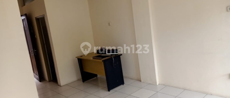 Disewakan Ruangan Kantor Siap Huni Lokasi Strategis Dgg01-0489Js 1