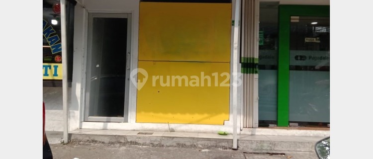 For Rent Strategic Shop House SHM Area Palmerah, West Jakarta 1