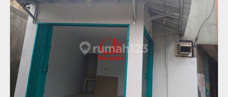For Rent, Ready-to-Occupy Kiosk in Jagakarsa Area, South Jakarta Dgg01-0315Js 1