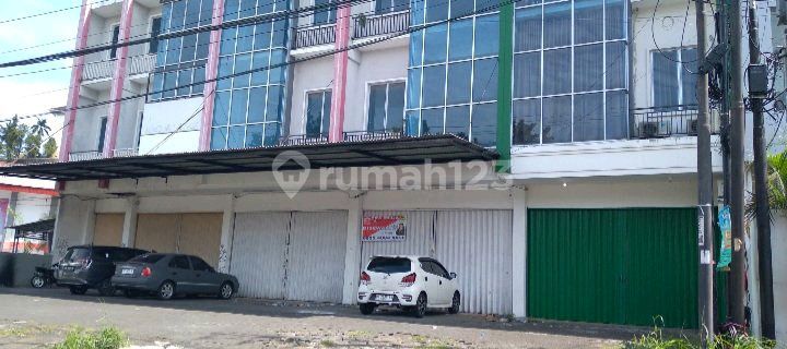 Comfortable Shop House in the Center of Manado City, Flood-Free 1
