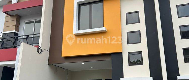 Rumah Brand New Di Citra 1 Jakarta Barat 1