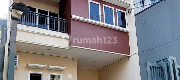Di Jual Rumah Lokasi Sunter Rapi Bagus Siap Huni 1