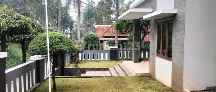 Luxurious HOOK House in the Serene Setiabudi Geger Kalong Area, Bandung 1