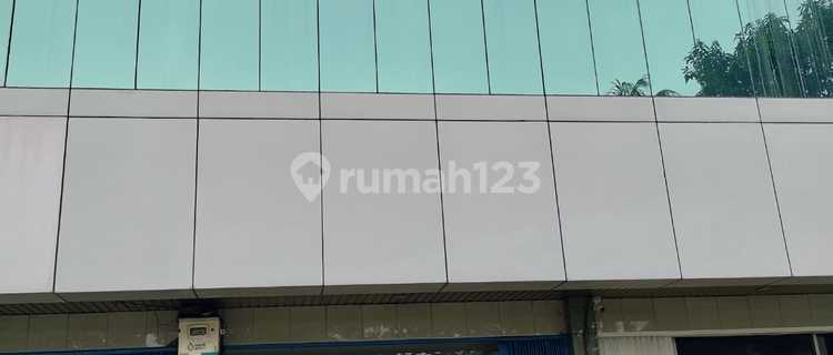 Nice 3-Story Shop House for Rent in a Strategic Location in Pancoran, South Jakarta 1