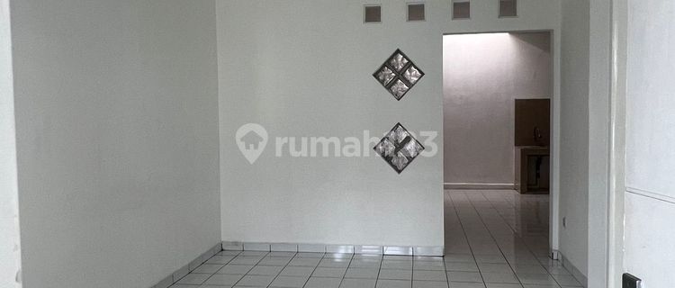 Disewakan Rumah 2 Kamar Tidur Di Regency Melati Mas  1