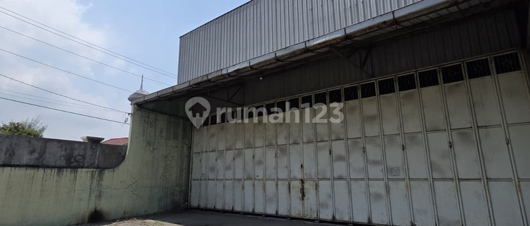 Ruang Usaha Luas Siap Pakai di Kawasan Strategis Jalan Gajah Raya 1