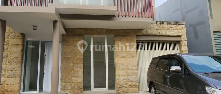Comfortable Residential Home in the Exclusive Goldenwood Citragrand Cluster 1