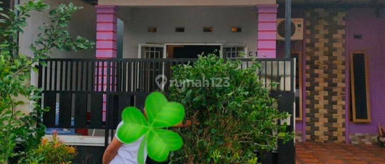 Rumah Murah 1,5 Lantai Dekat Bandara 1