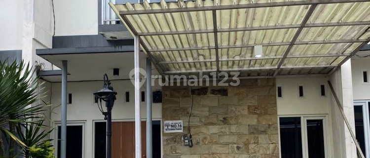 Rumah Cantik 2 Lantai Siap Huni Di Banyumanik 1