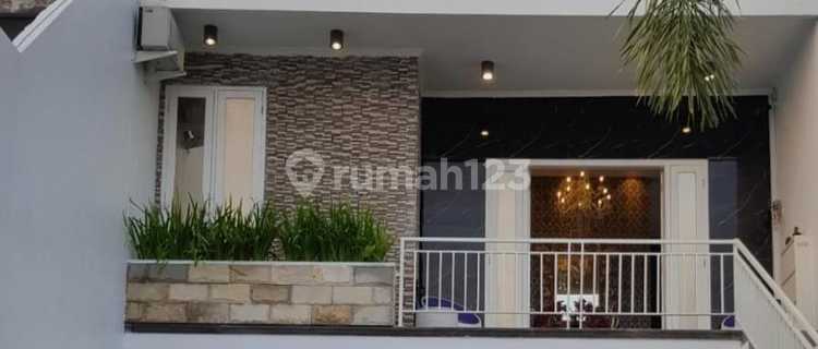 Rumah Mewah 2 Lantai dengan View Bandara dan Laut 1