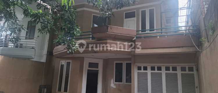 Jual Rumah Perlu Renovasi Strategis Lokasi Bagus untuk Kantor,Klinik,Salondll di Pinggir Jalan Rame di Sunter Danau Indah Jakut 1