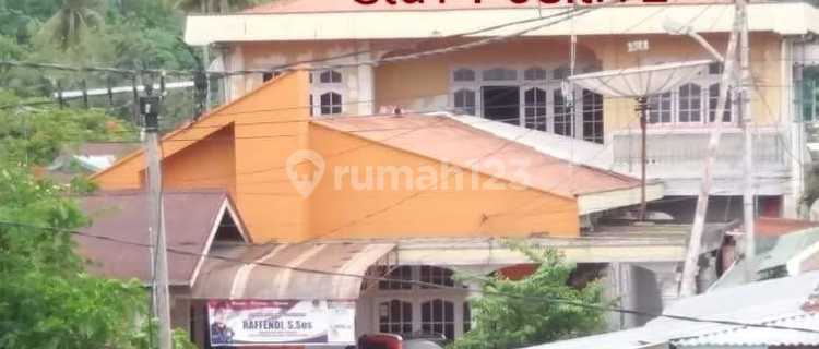 Rumah Mewah Ditengah Kota Padang 1