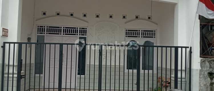 Dijual Rumah Strategis 2 Lantai Di Daerah Tembalang Semarang 1