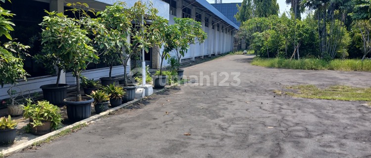 Dijual Tanah + Bangunan Strategis Hook di Siliwangi Raya Semarang 1